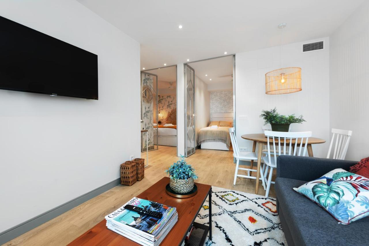 2 Bedrooms 1 Bathroom Furnished - Justicia - Executive Style - Mintystay มาดริด ภายนอก รูปภาพ
