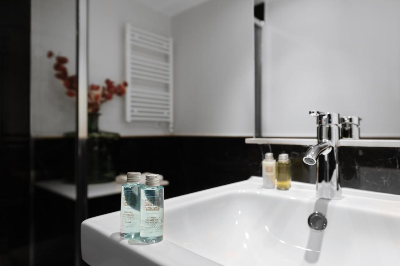 2 Bedrooms 1 Bathroom Furnished - Justicia - Executive Style - Mintystay มาดริด ภายนอก รูปภาพ